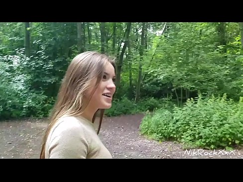 ❤️ Pasiūliau Evelinai, kad dulkintumėmės viešoje vietoje! Ji sutiko. Tada išdulkinau ją į užpakalį ir pasidariau į burną. Tada ji pasidarė šlapimo. Super seksas prie lt.xxxtophd.ru ❤